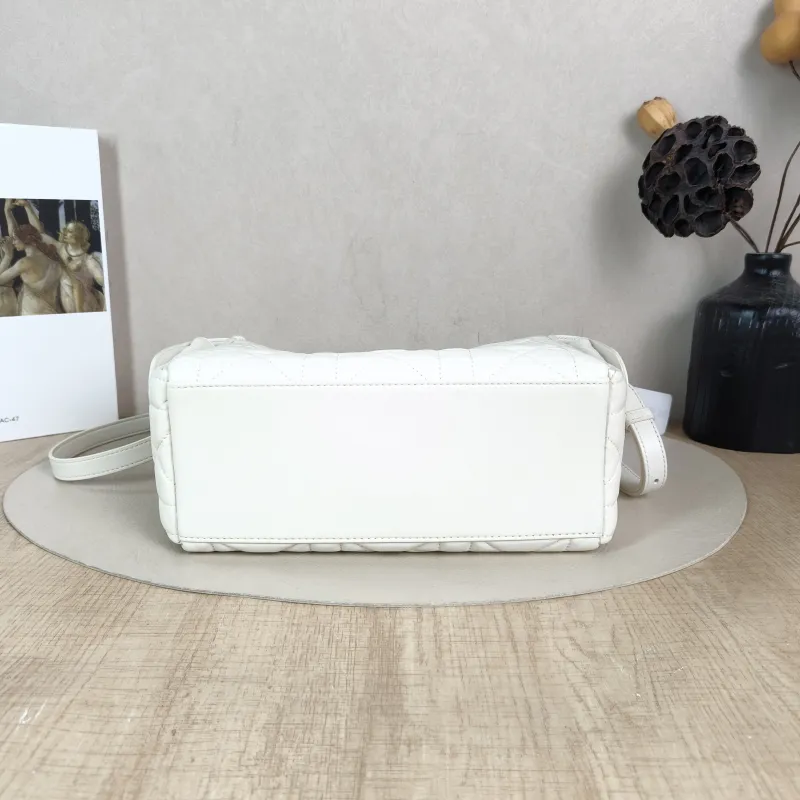 DIOR Crossbody Bag D-Dream White Lambskin Medium 28 × 10 × 16 cm — cover view 4 of 6