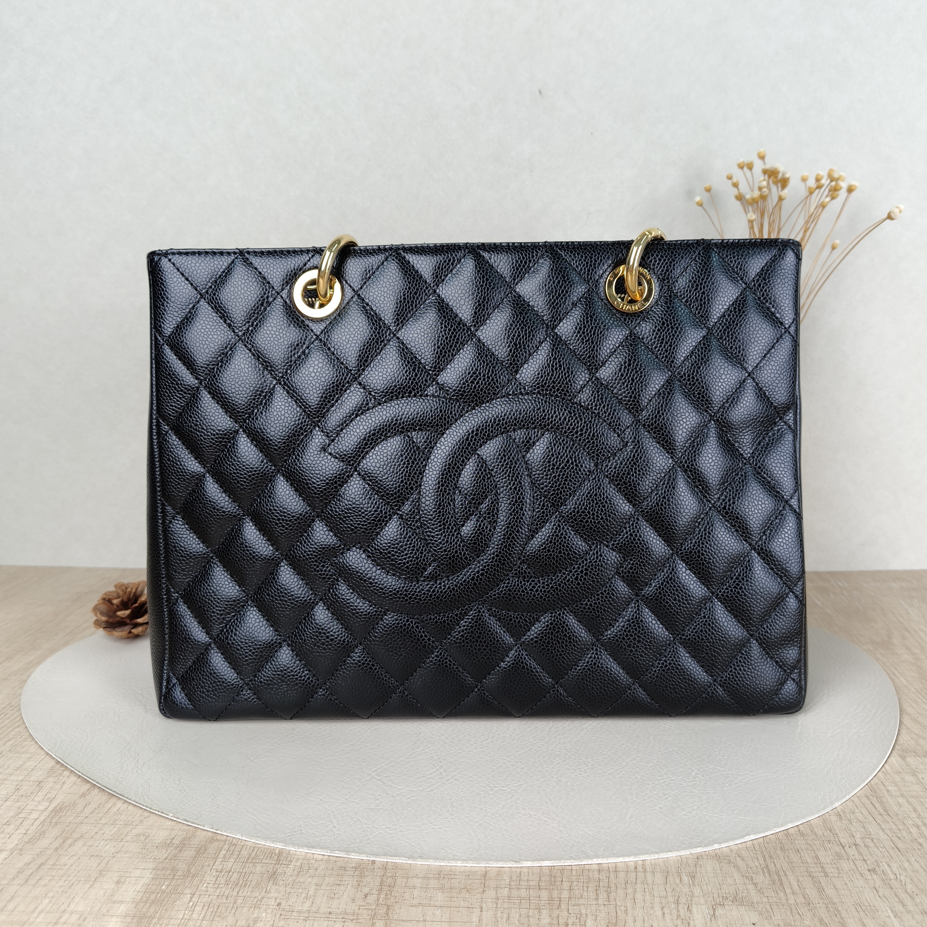 Chanel Shoulder Bag Grand Shopping Tote​ GST Shopping Tote Black Grained Calfskin Large33 × 13 × 24 cm