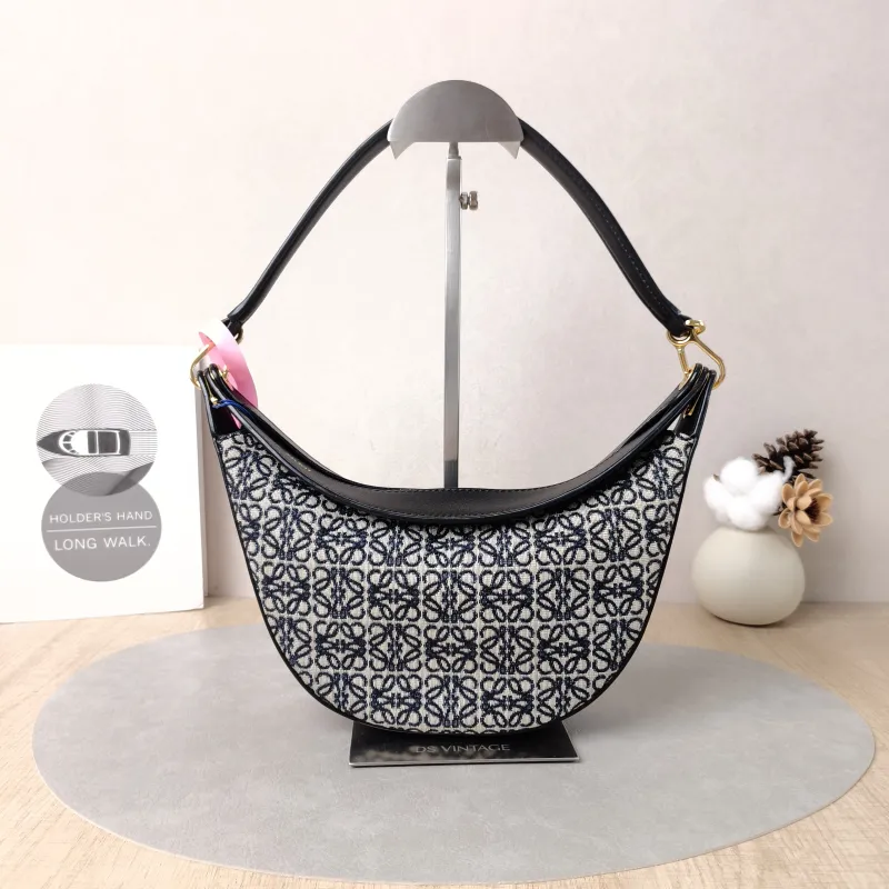 LOEWE Shoulder Bag luna Shoulder Bag Black Canvas Small 30 × 6 × 21 cm
