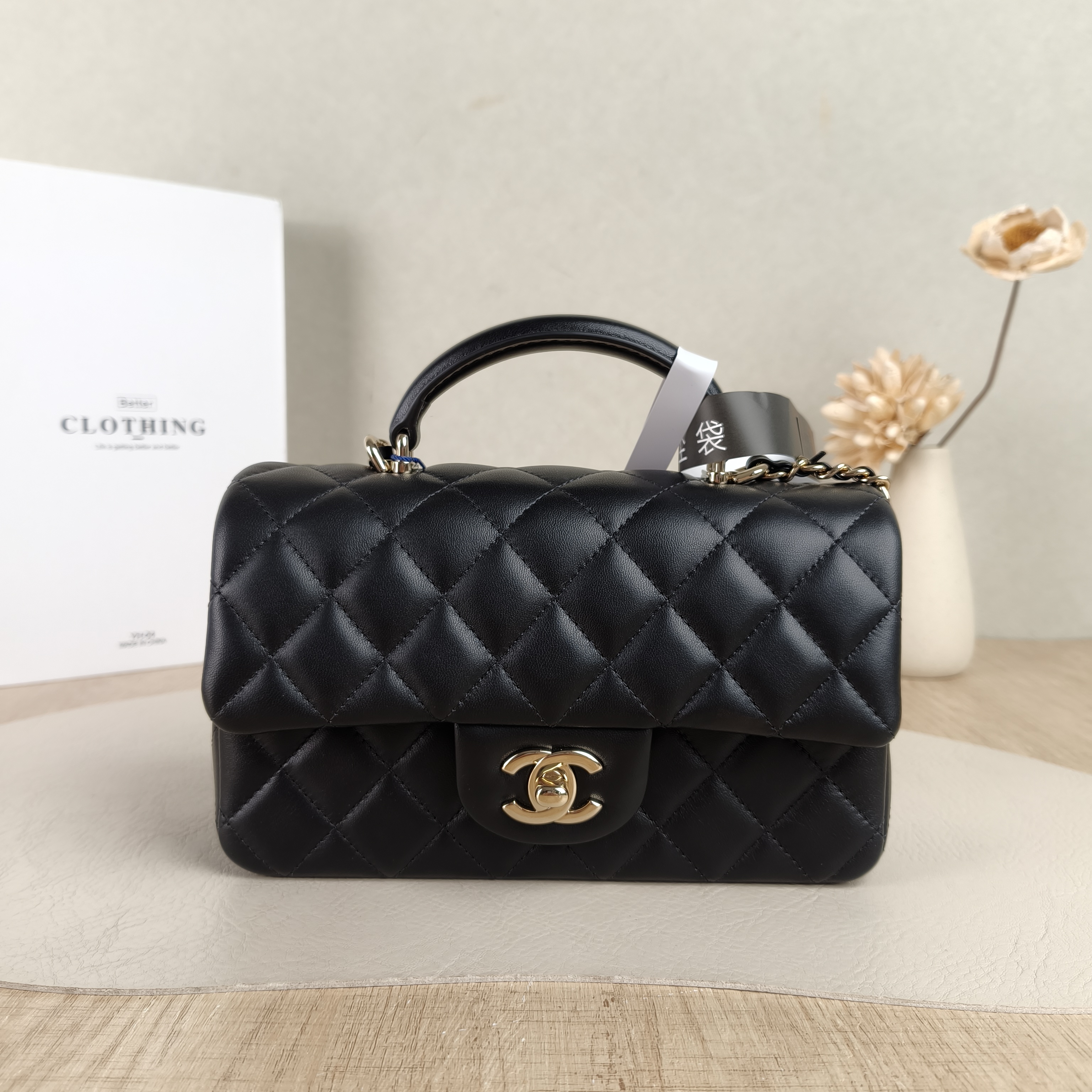 Chanel Crossbody Bag mini Black Lambskin mini20 × 6 × 12 cm