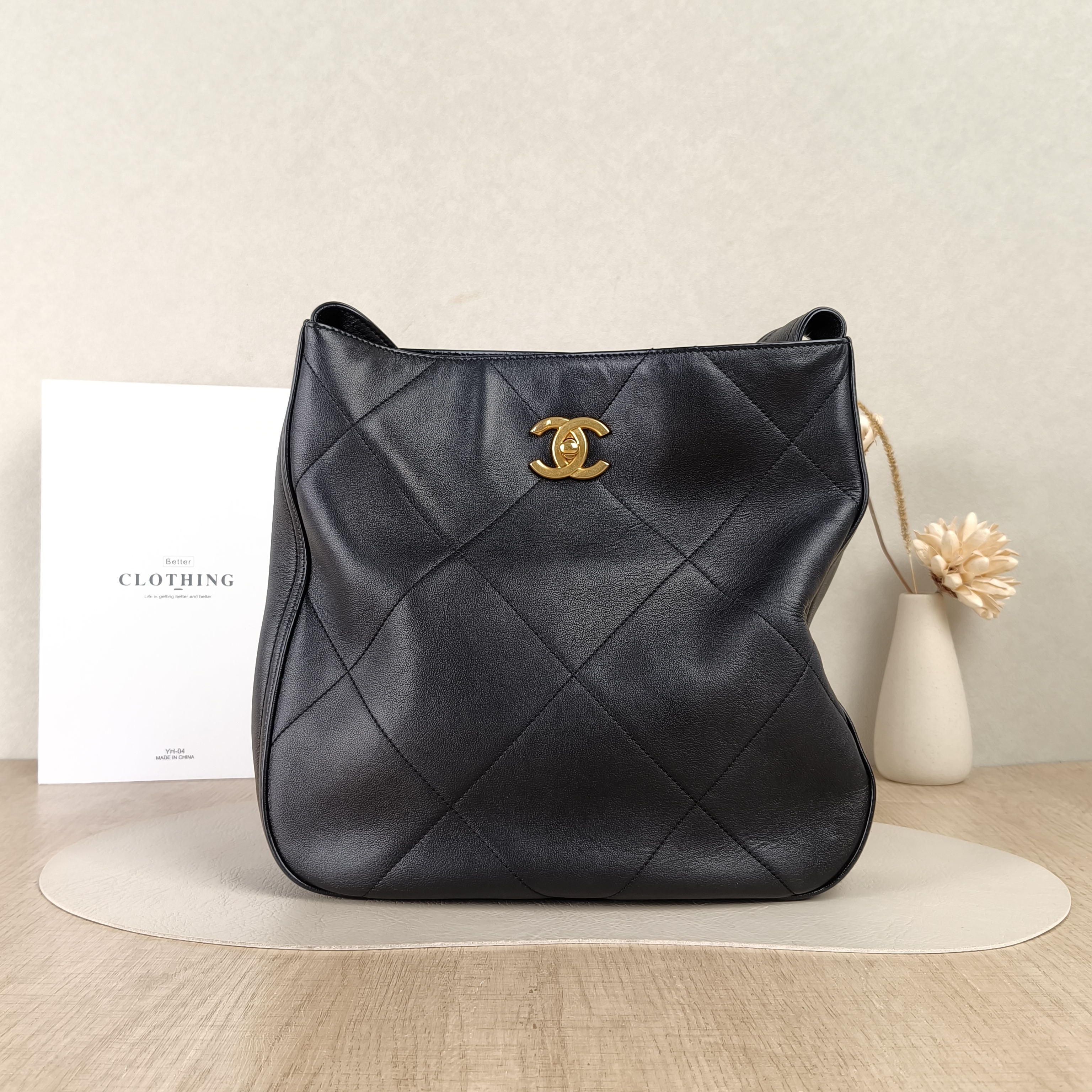Chanel Shoulder Bag hobo Black Calfskin One Size29 × 6.5 × 27 cm