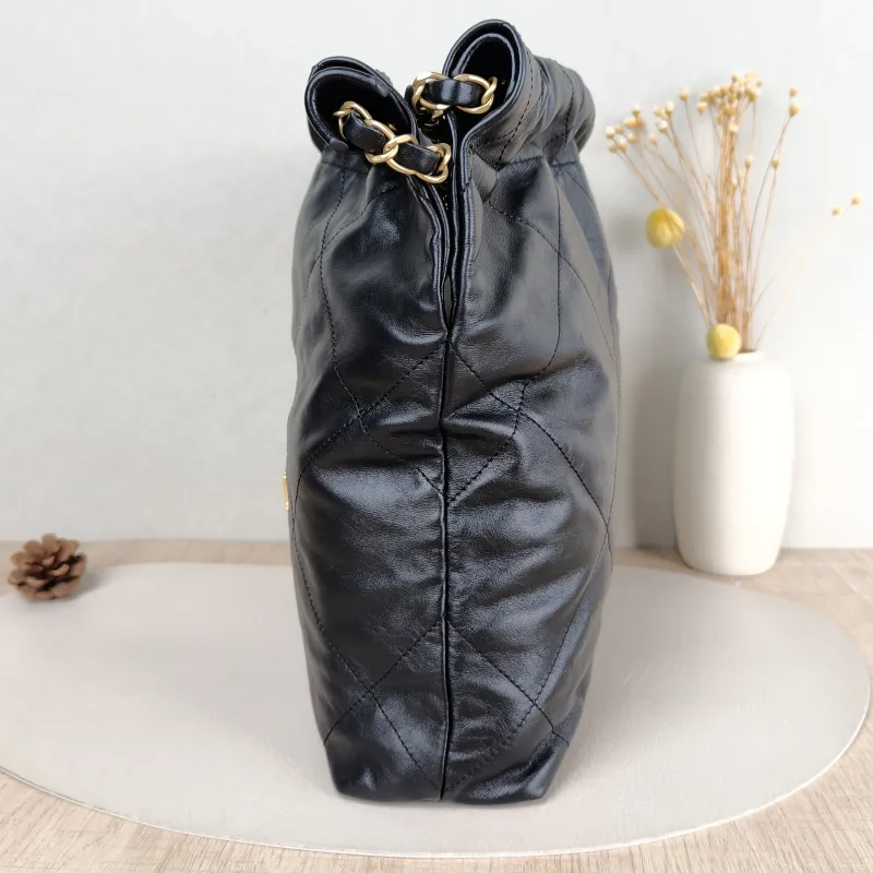 Chanel Shoulder Bag 22Bag Black CC alfskin Small 35 × 7 × 37 cm — detail view 14 of 14
