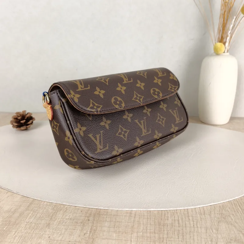 Louis Vuitton Crossbody Bag IVY Monogram PVC Small23.5 × 4.3 × 12 cm — cover view 3 of 6