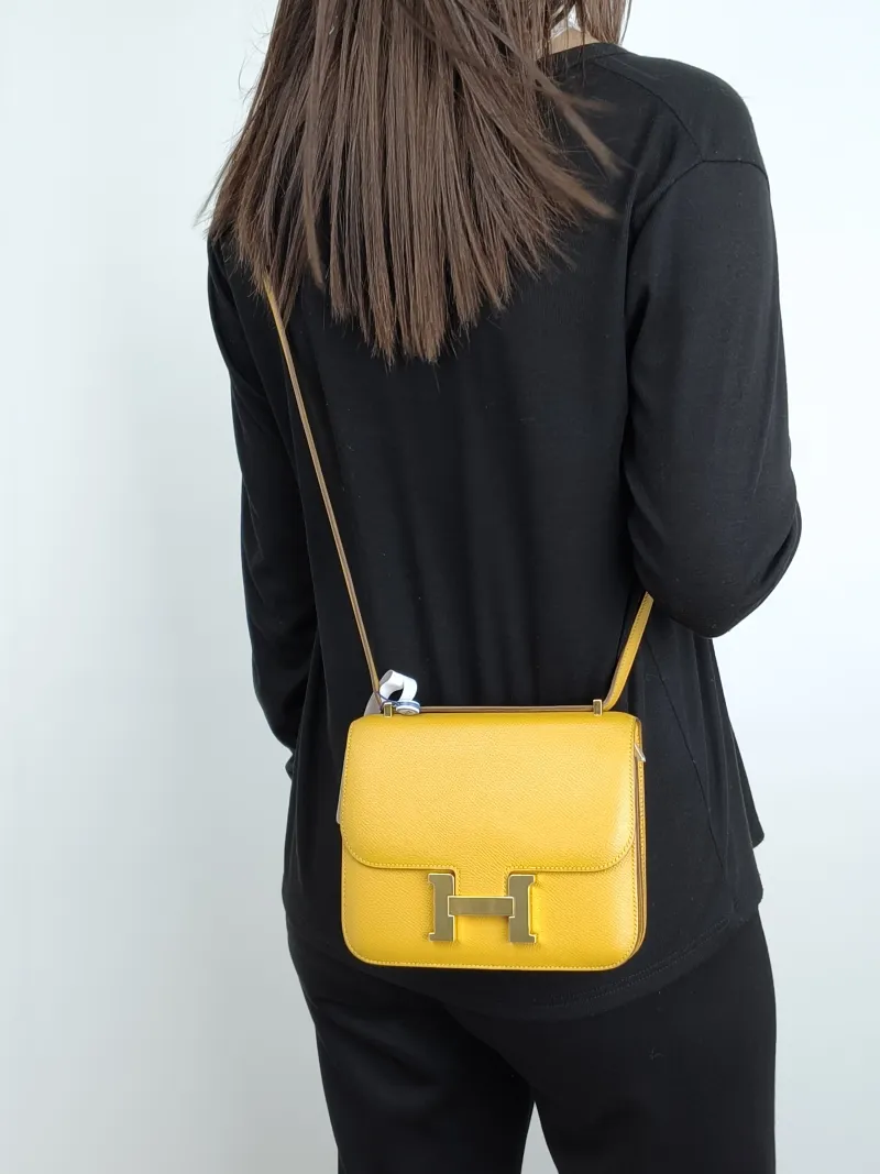 Hermès Crossbody Bag Constance 19 Gold-Tone Hardware Epsom Calfskinmini18 × 4 × 15 cm Conditioned — on-model view 3 of 4