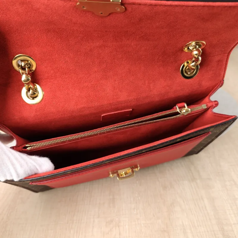 Louis Vuitton Crossbody Bag VICTOIRE Red PVC · Calfskin One Size 27 × 10 × 17 cm — detail view 10 of 13