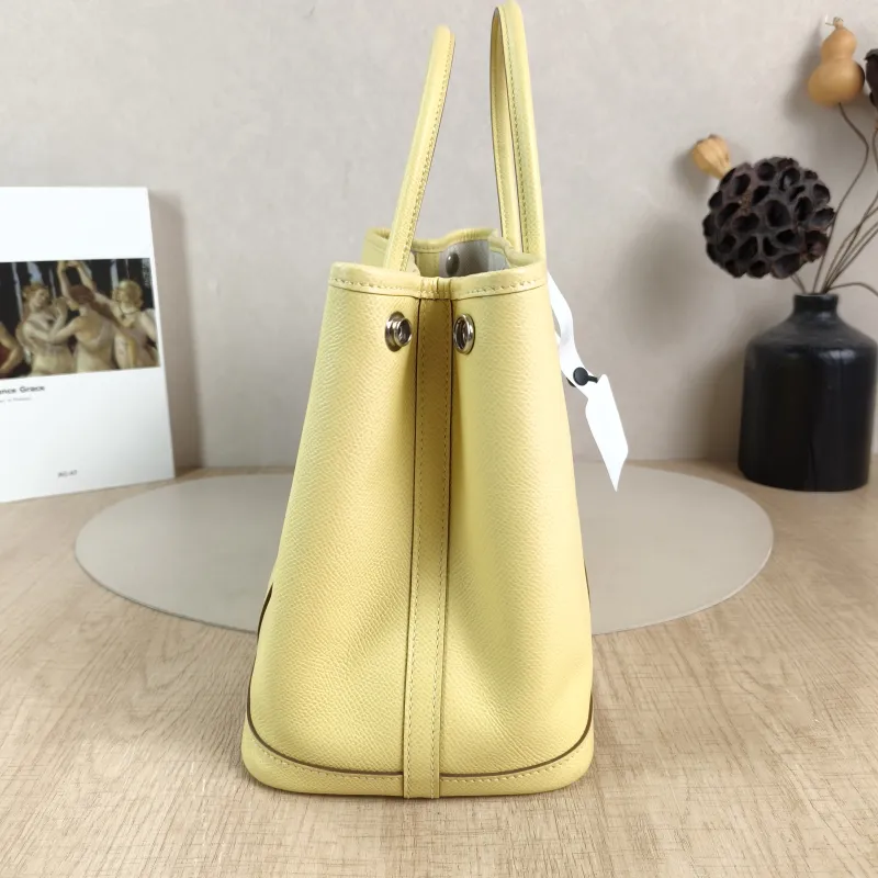 Hermès Top Handle Bag Garden Party 30 30 1Z Epsom Calfskin Medium 30 × 13 × 21 cm Z — detail view 4 of 11