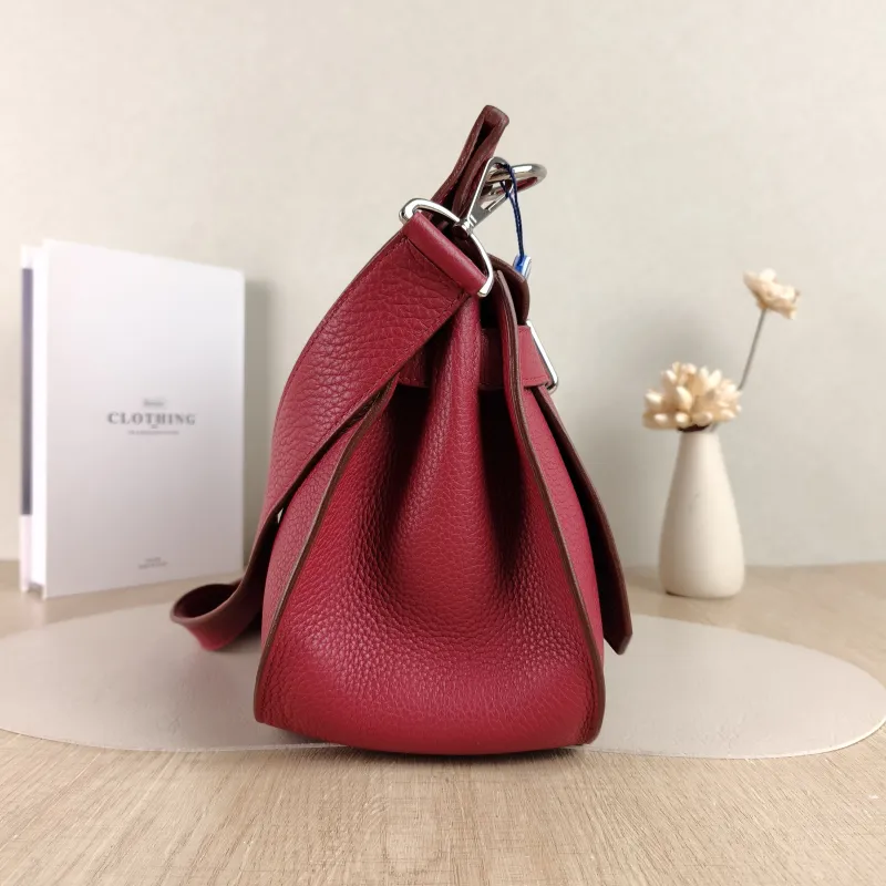 Hermès Shoulder Bag Jypsiere 31 K5 TC Calfskin Medium 31 × 14 × 25 cm T — detail view 3 of 12