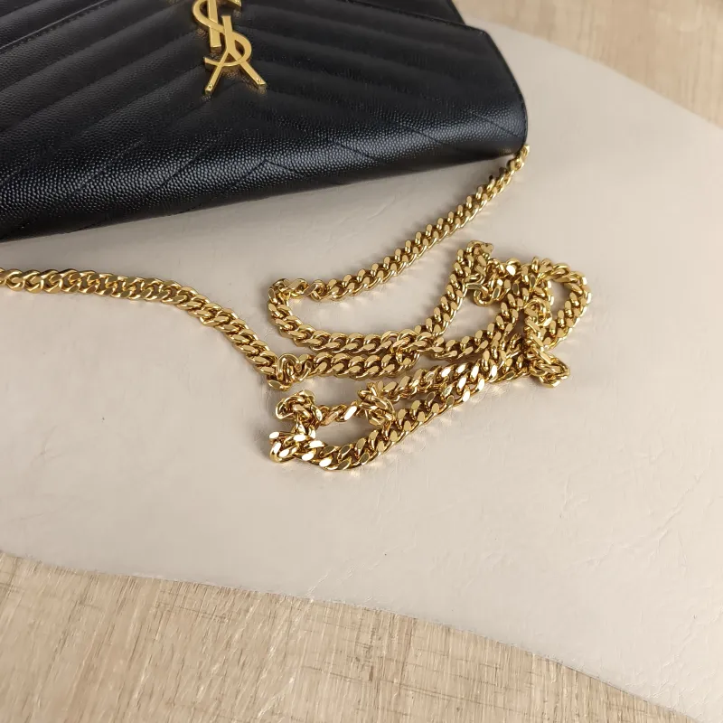 SAINT LAURENT Crossbody Bag CASSANDRE ENVELOPE Black Calfskin One Size 22.5 × 4 × 14 cm — detail view 8 of 10