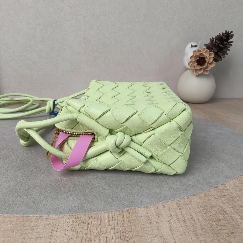 Bottega Veneta Crossbody Bag Loop Camera Bag Green Lambskinmini17 × 6 × 11 cm — detail view 7 of 16