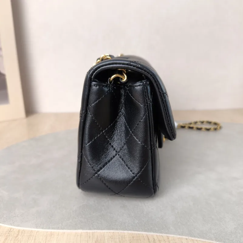 Chanel Crossbody Bag 25b c mini Black Lambskin mini 20 × 6 × 12 cm — detail view 8 of 10