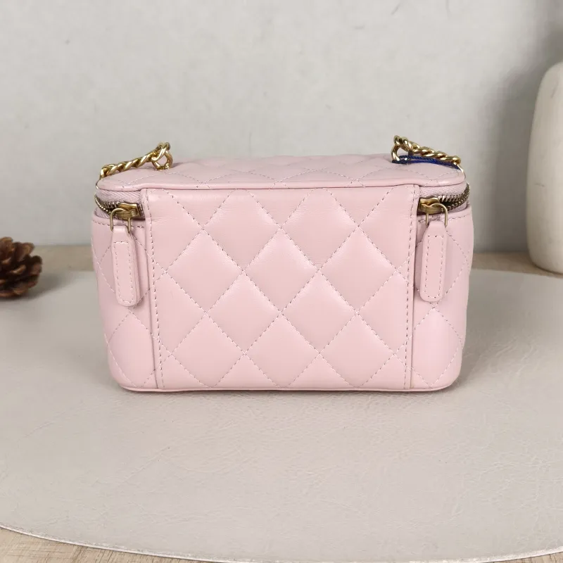 Chanel Crossbody Bag Edition Pink Lambskin 16 × 8 × 9.5 cm Microchip Edition — cover view 2 of 5