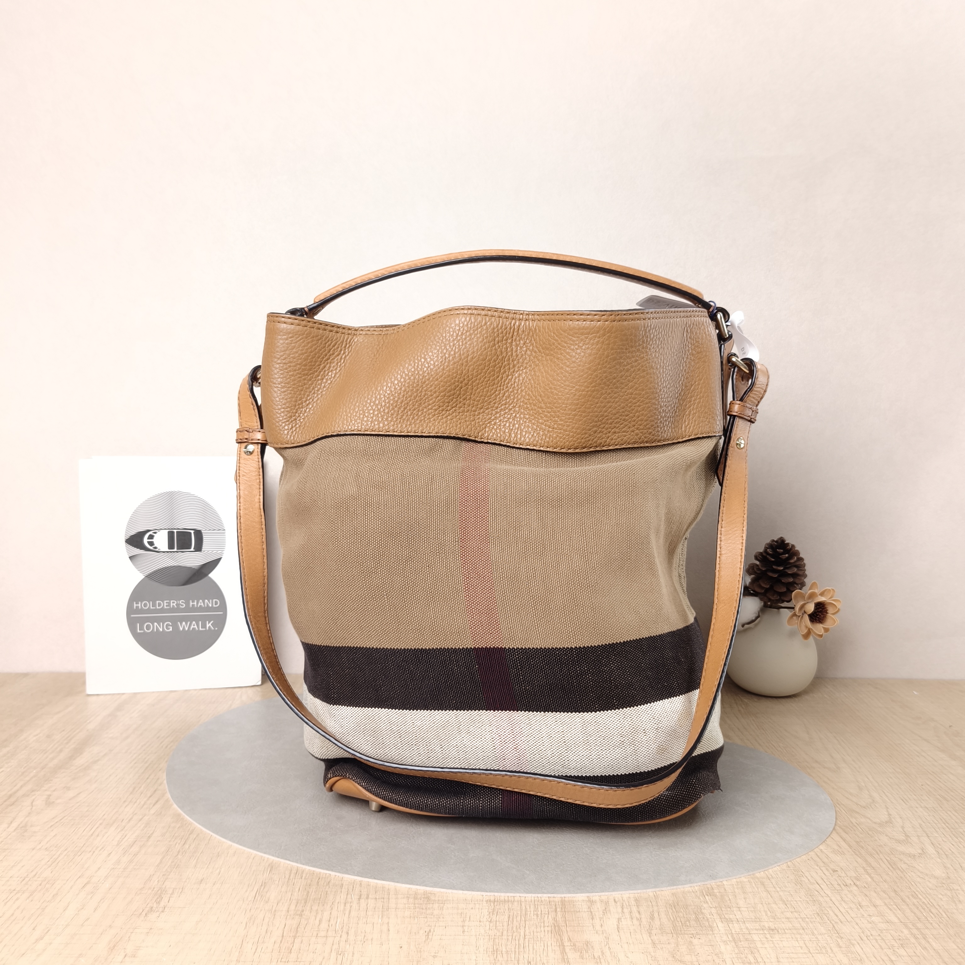 BURBERRY Crossbody Bag Canvas Bucket Bag Colorblock Canvas One Size26 × 20 × 34 cm — cover view 2 of 5