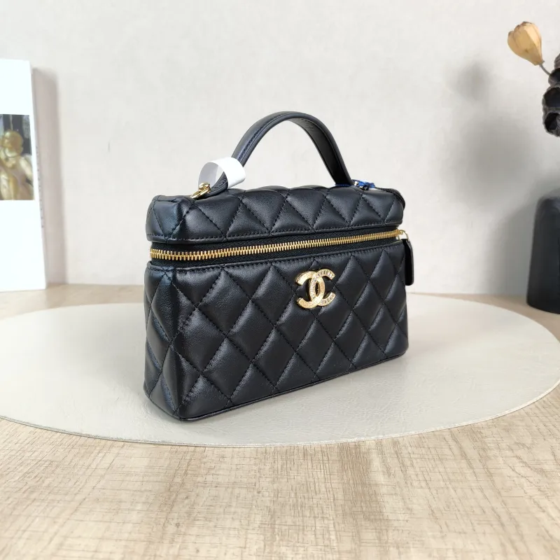 Chanel Crossbody Bag lp Box Bag Black Lambskin One Size19.5 × 5 × 17 cm — cover view 6 of 6