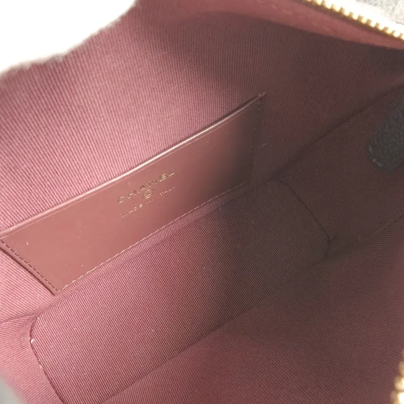 Chanel Crossbody Bag Crossbody Bag Black Calfskin One Size 21.5 × 7.5 × 19 cm — detail view 10 of 14