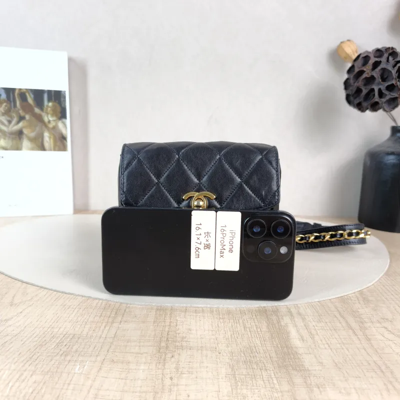 Chanel Belt Bag Belt Bag Black Calfskin One Size15 × 3 × 12 cm — cover view 2 of 6