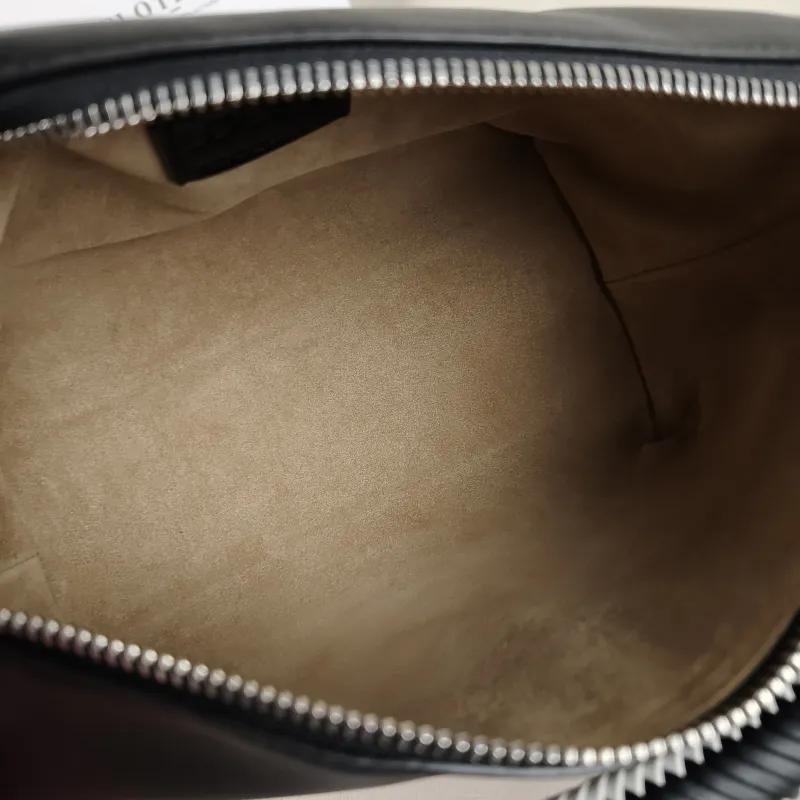 LOEWE Shoulder Bag Cala Woven Black White Lambskin Mini 26 × 10 × 13 cm — detail view 8 of 11