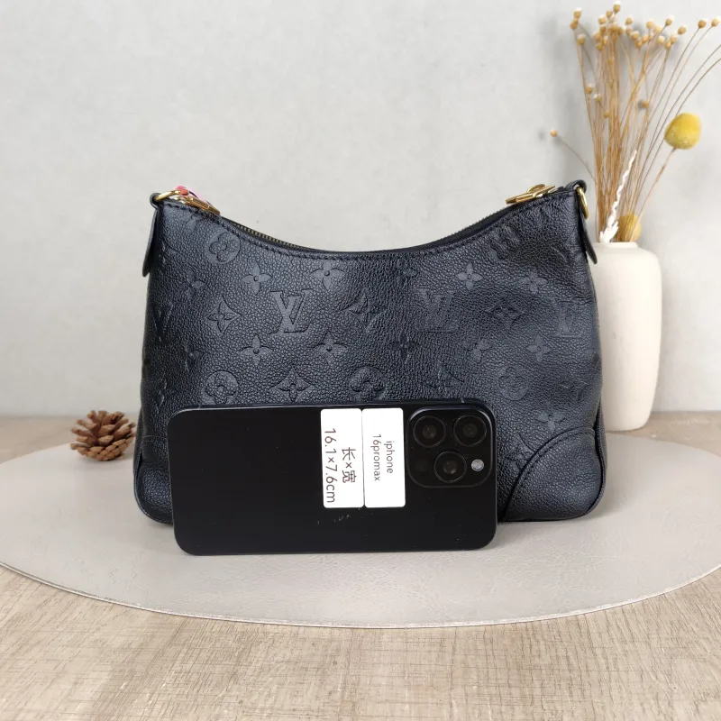 Louis Vuitton Crossbody Bag Boulogne Black Monogram Empreinte Embossed Calfskin Small 26 × 9.5 × 16 cm — cover view 2 of 5