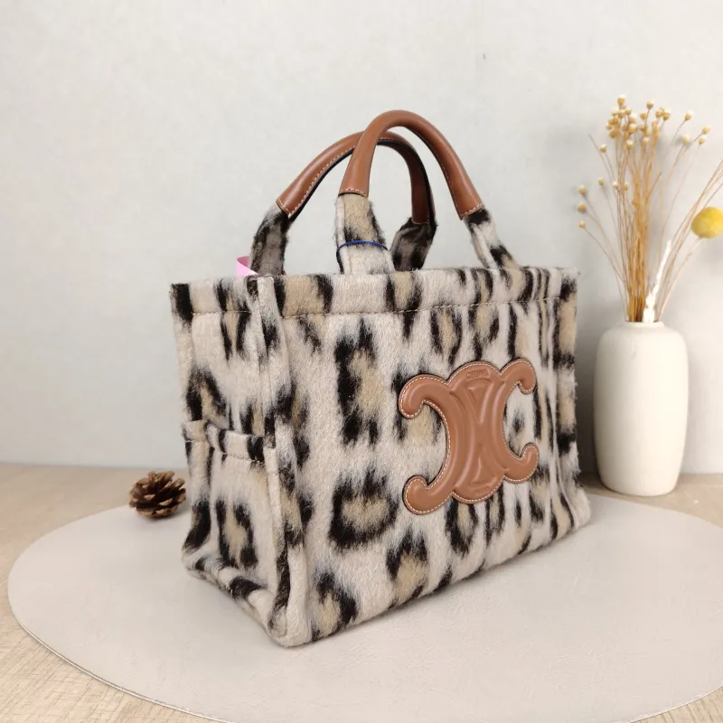CELINE Shoulder Bag CABAS THAIS Shopping Tote Small 25.5 × 12 × 18.5 cm — cover view 4 of 5