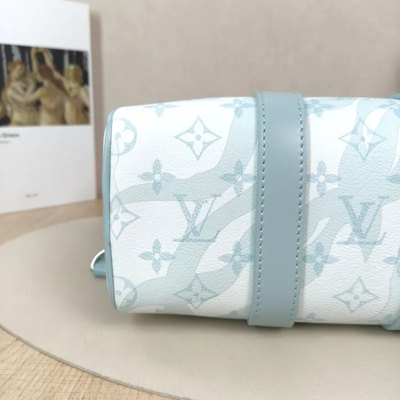 Louis Vuitton Crossbody Bag Keepall 25 Blue PVC Medium25 × 11 × 15 cm — detail view 2 of 11
