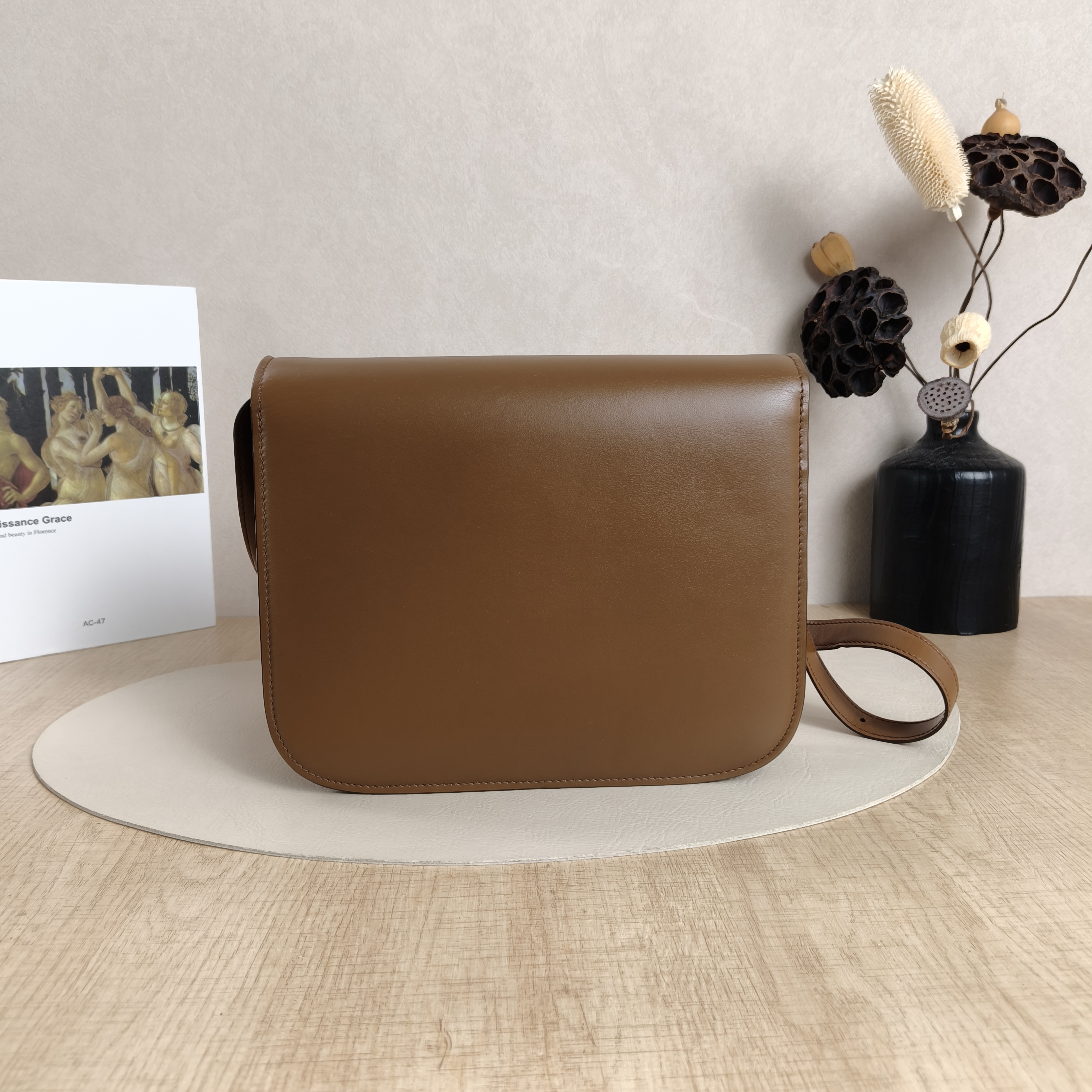 CELINE Crossbody Bag Classic Box CC alfskin Medium24 × 7 × 18 cm — cover view 10 of 10