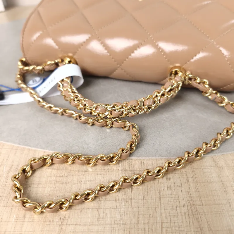 Chanel Crossbody Bag woc Brown Lambskin One Size19.2 × 3.5 × 12.3 cm — detail view 9 of 13