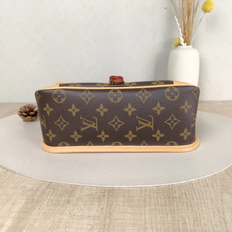 Louis Vuitton Crossbody Bag Shoulder Strap PVC Small 24 × 9 × 15 cm — cover view 5 of 5