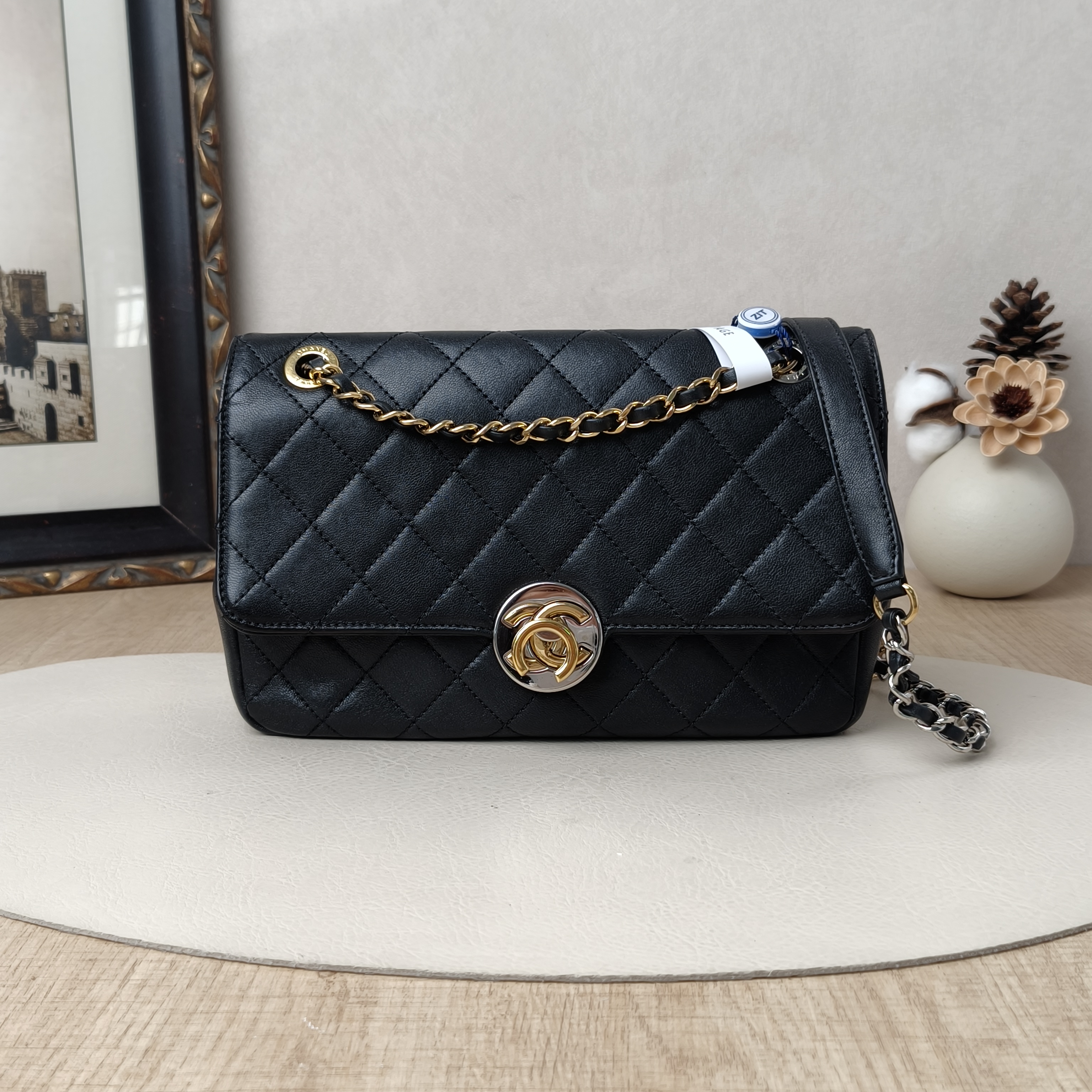 Chanel Crossbody Bagcf Collection Crossbody Bag Black Lambskin One Size22 × 6 × 15.5 cm