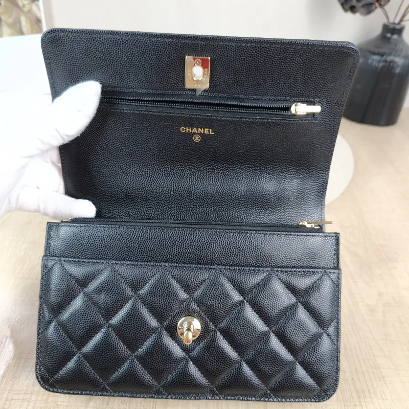 Chanel Crossbody Bag woc Black with Gold-Tone Hardware Grained Calfskin One Size 19.2 × 3.5 × 12.3 cm — detail view 10 of 14
