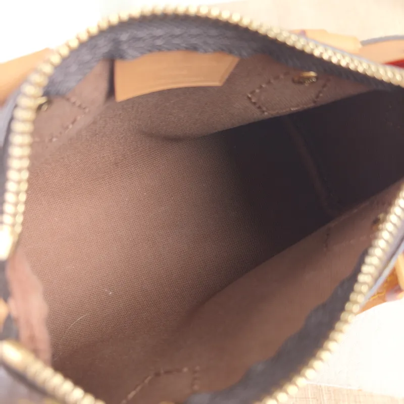Louis Vuitton Crossbody Bag Speedy Nano Shoulder Strap PVC nano 16 × 7.5 × 10 cm — detail view 2 of 10