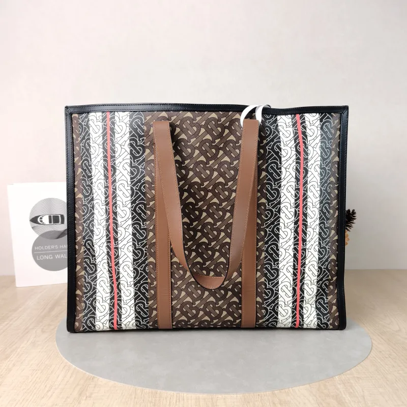 BURBERRY Top Handle Bag Tote Bag Colorblock PVC One Size43 × 15 × 34 cm — cover view 2 of 5