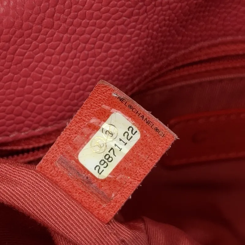 Chanel Crossbody Bag CF Crossbody Bag Red Grained Calfskin One Size 21 × 8 × 13 cm 29 — detail view 2 of 13