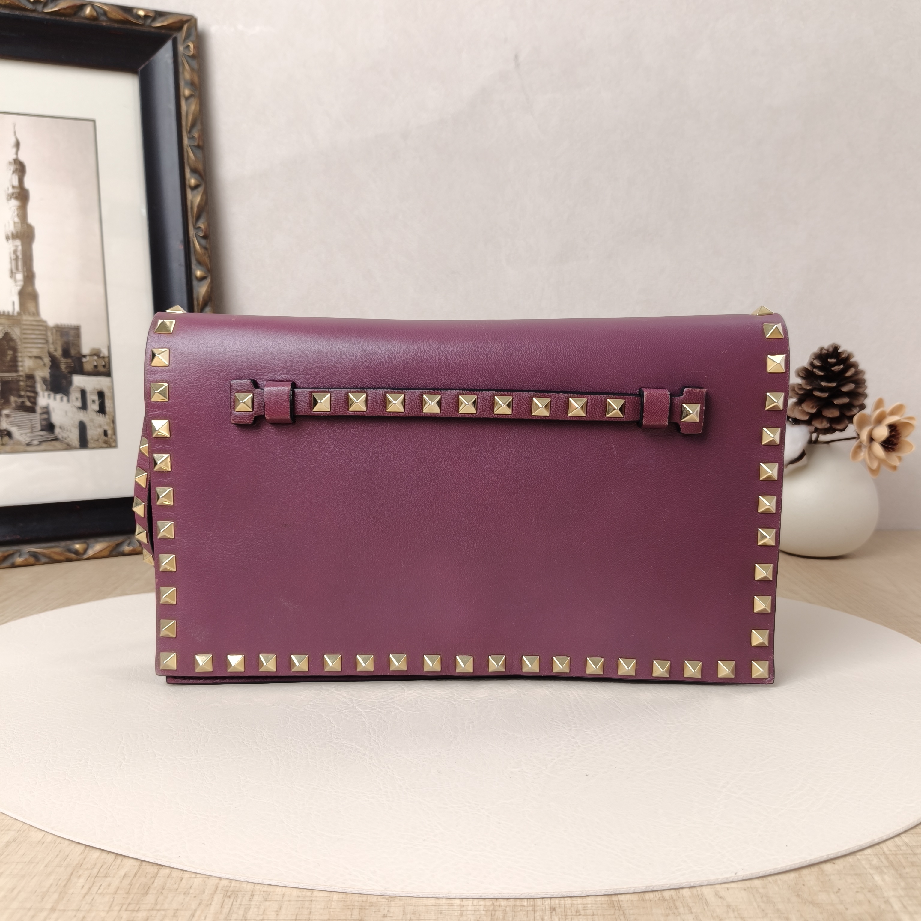 Valentino Clutch Lambskin · Dust Bag · 28 × 3 × 16 cm — cover view 4 of 10