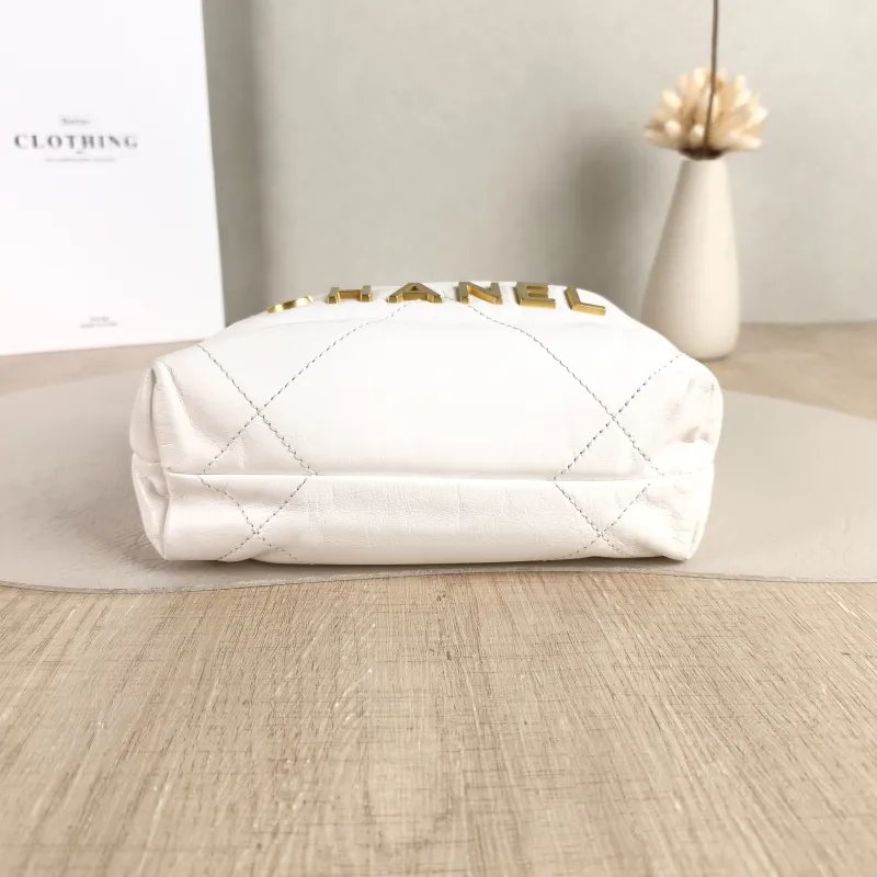 Chanel Shoulder Bag 22Bag White CC alfskin Mini 20 × 6 × 19 cm — cover view 4 of 5
