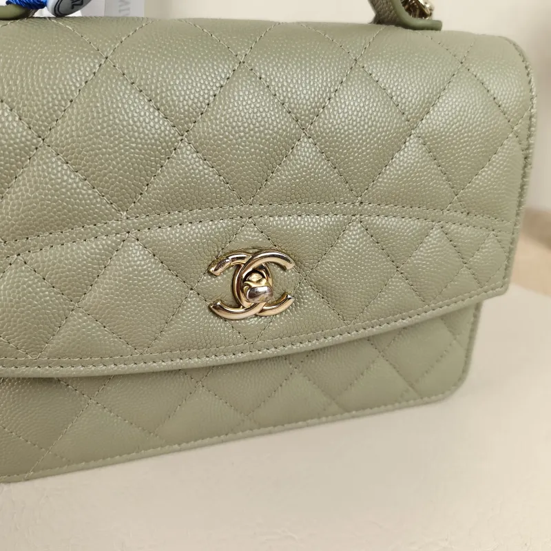 Chanel Backpack26c · 25c Backpack Green Grained Calfskin One Size18.2 × 5 × 14 cm — detail view 11 of 11