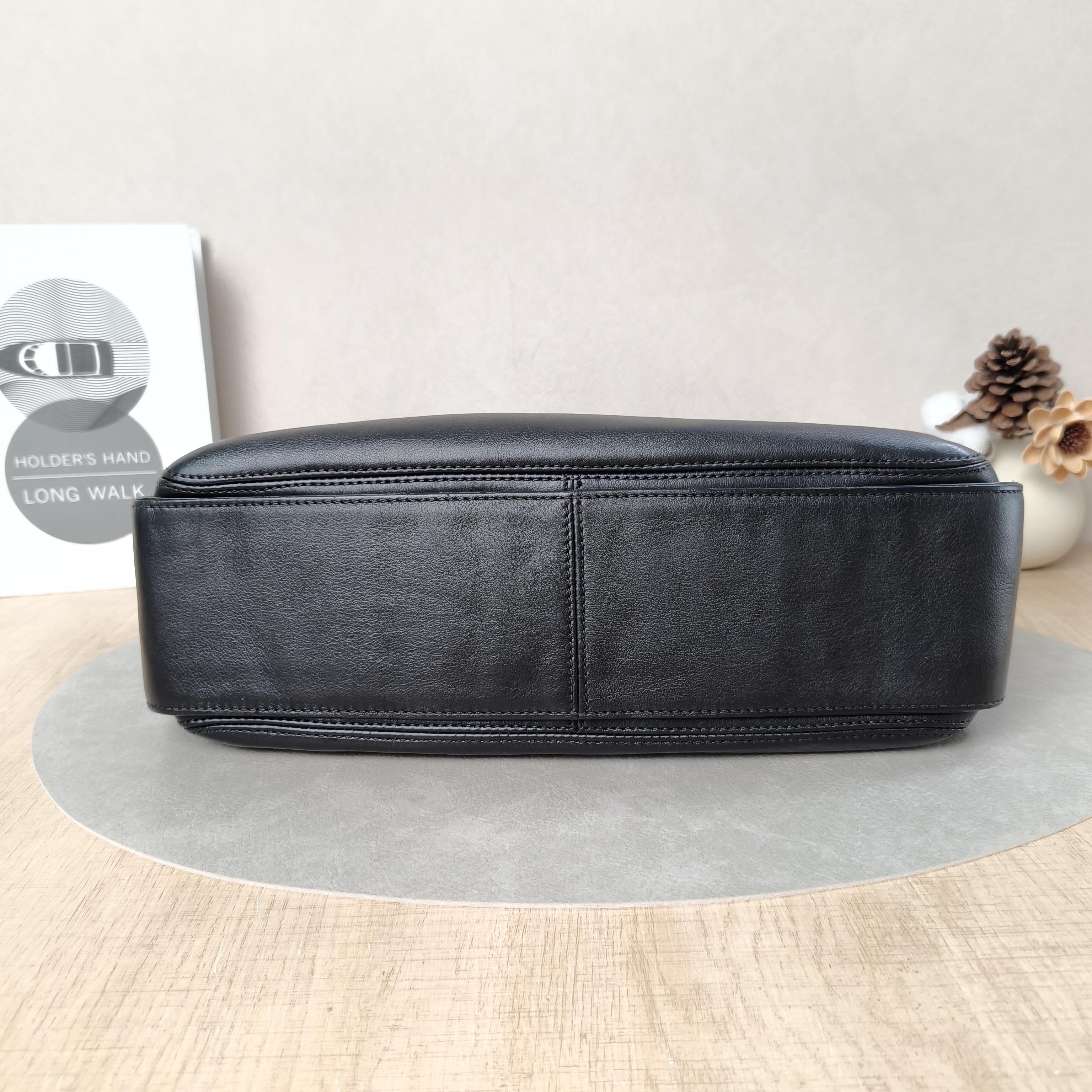 Chanel Crossbody Bag So black hobo Crossbody Bag Black Calfskin One Size33 × 8 × 30 cm — cover view 4 of 5