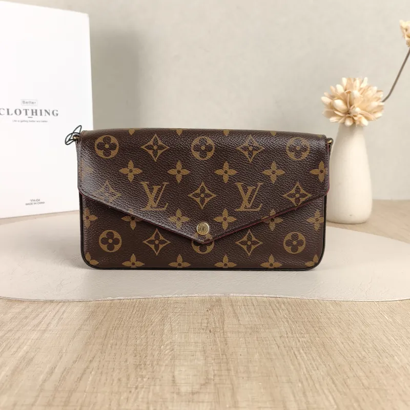 Louis Vuitton Crossbody Bag Pochette Félicie Monogram PVC Small21 × 3 × 12 cm
