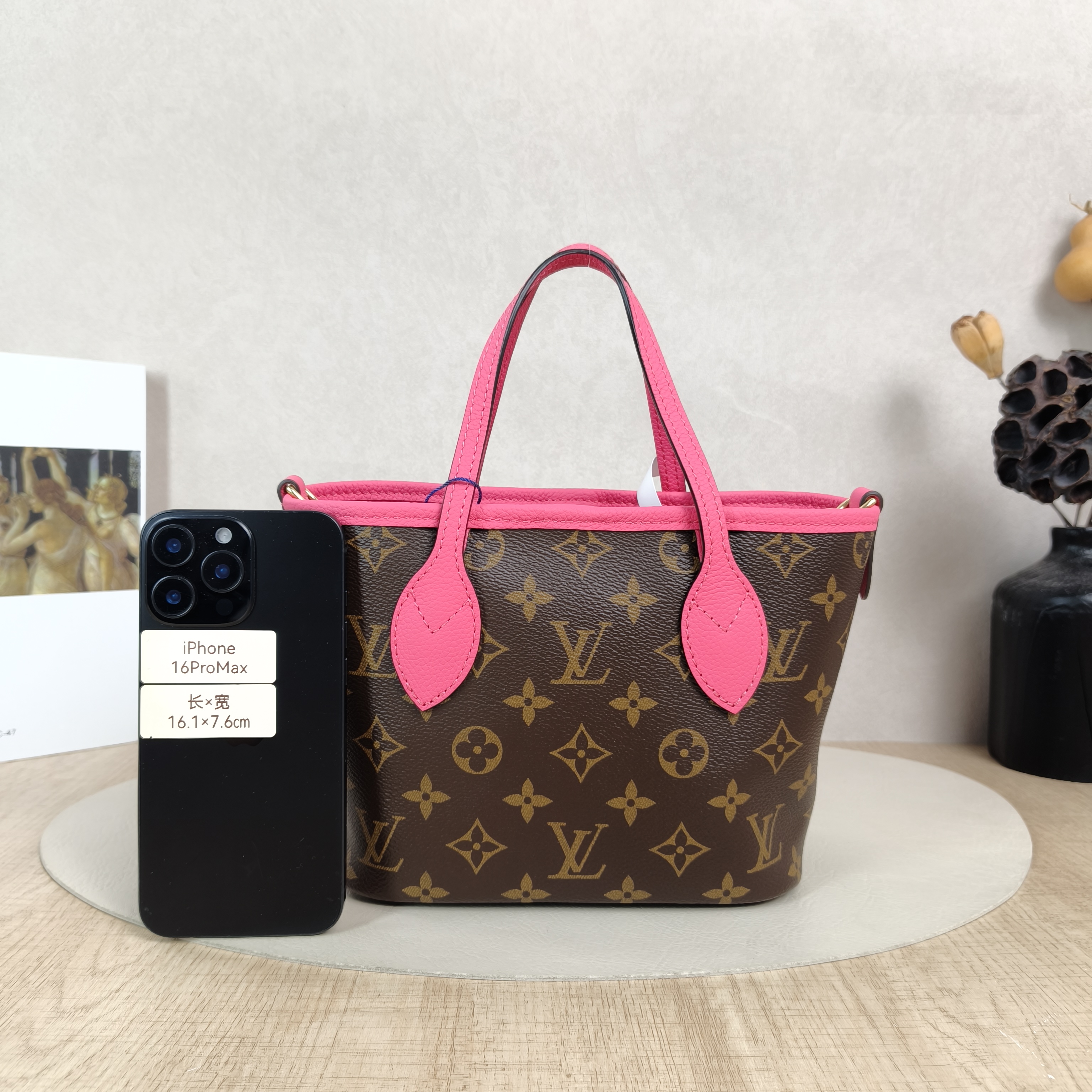 Louis Vuitton Shoulder Bag NEVERFULL INSIDE OUT BB Red PVC · Calfskin BB26.5 × 11 × 16.5 cm — cover view 3 of 6