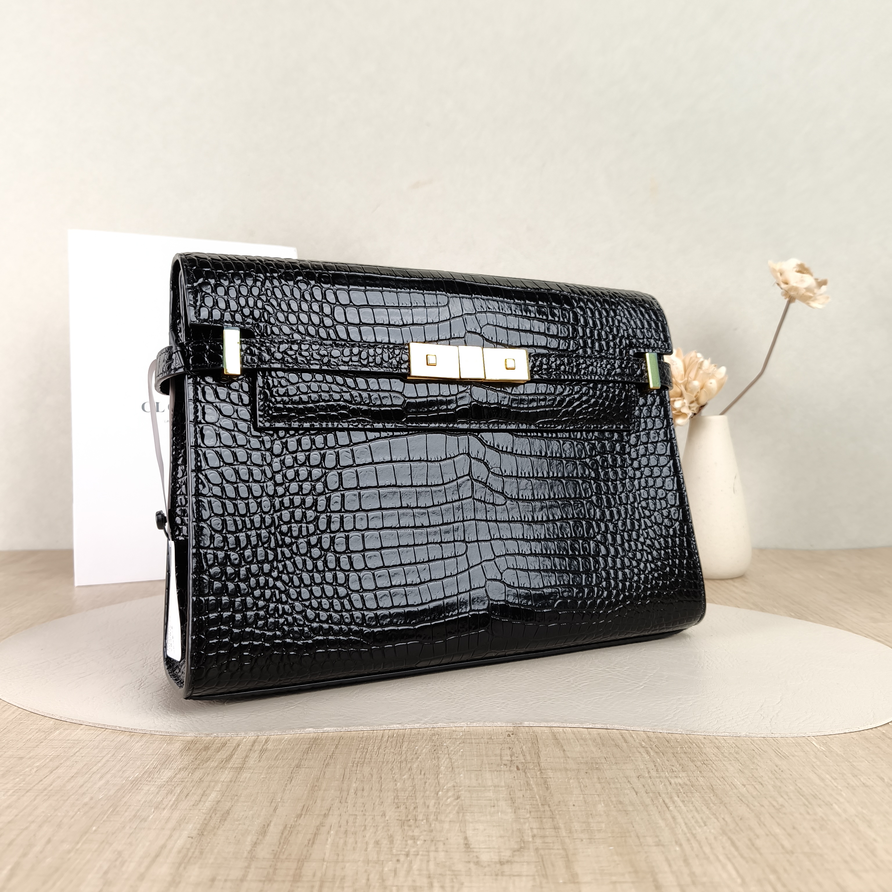 SAINT LAURENT Shoulder Bag MANHATTAN Black Calfskin Medium29 × 7.5 × 20 cm — cover view 4 of 5