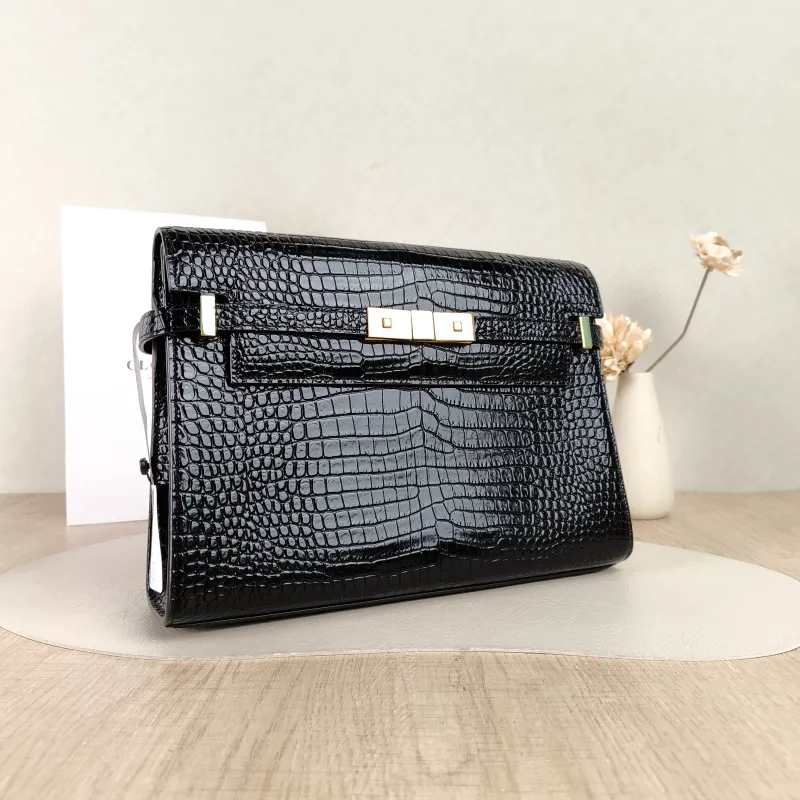 SAINT LAURENT Shoulder Bag MANHATTAN Black Calfskin Medium29 × 7.5 × 20 cm — cover view 4 of 5