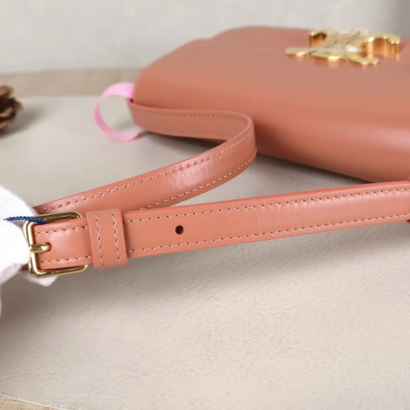 CELINE Shoulder Bag CLAUDE Shoulder Strap Edition Red Calfskin Medium 20.5 × 4 × 11.5 cm — detail view 5 of 11
