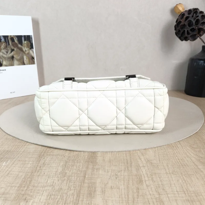 DIOR Crossbody Bag camp Messenger Bag White Calfskin Small 23 × 8 × 15 cm — cover view 6 of 6