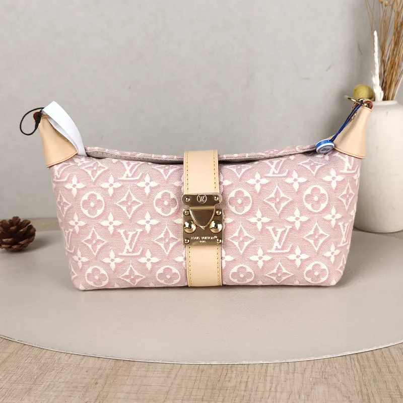 Louis Vuitton Shoulder Bag Pochette Mia One Size22 × 8 × 14.5 cm