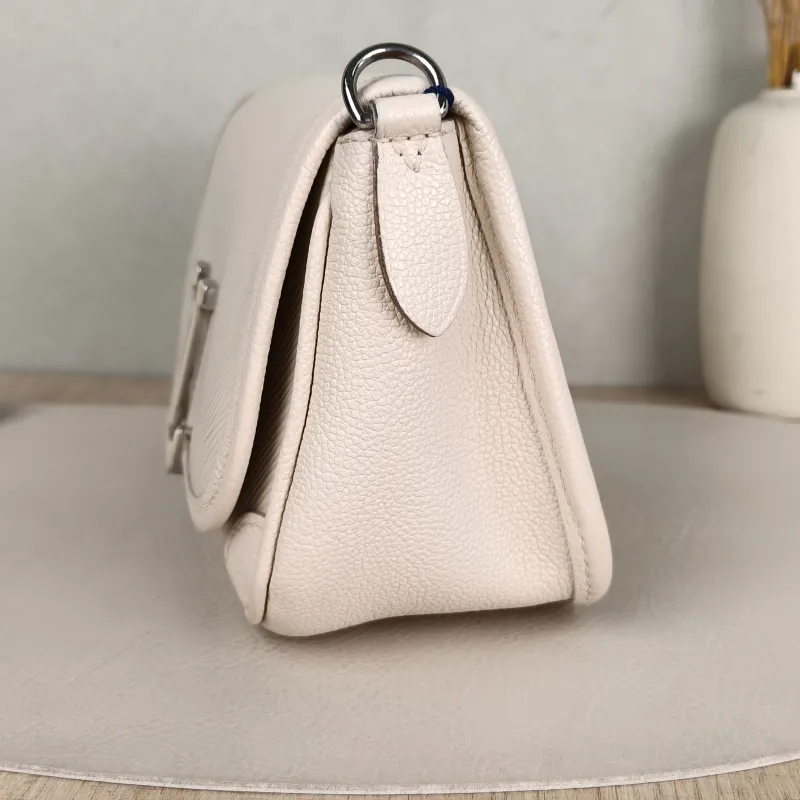 Louis Vuitton Shoulder Bag BUCI Beige Epi Embossed Calfskin 24.5 × 9 × 15.5 cm — detail view 12 of 13