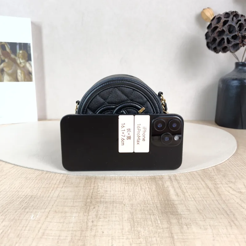 Chanel Crossbody Bag19bag c Black Grained Calfskin One Size12 × 4.5 × 12 cm — cover view 2 of 5