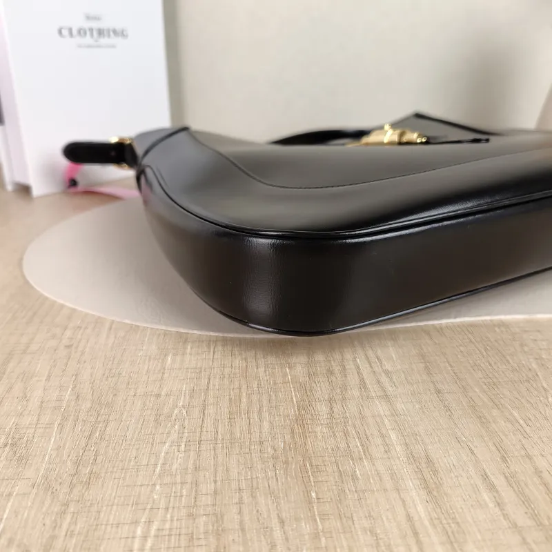 GUCCI Shoulder Bag Jackie 1961Collection Black Calfskin Large 36.5 × 4.5 × 24.5 cm — detail view 11 of 13