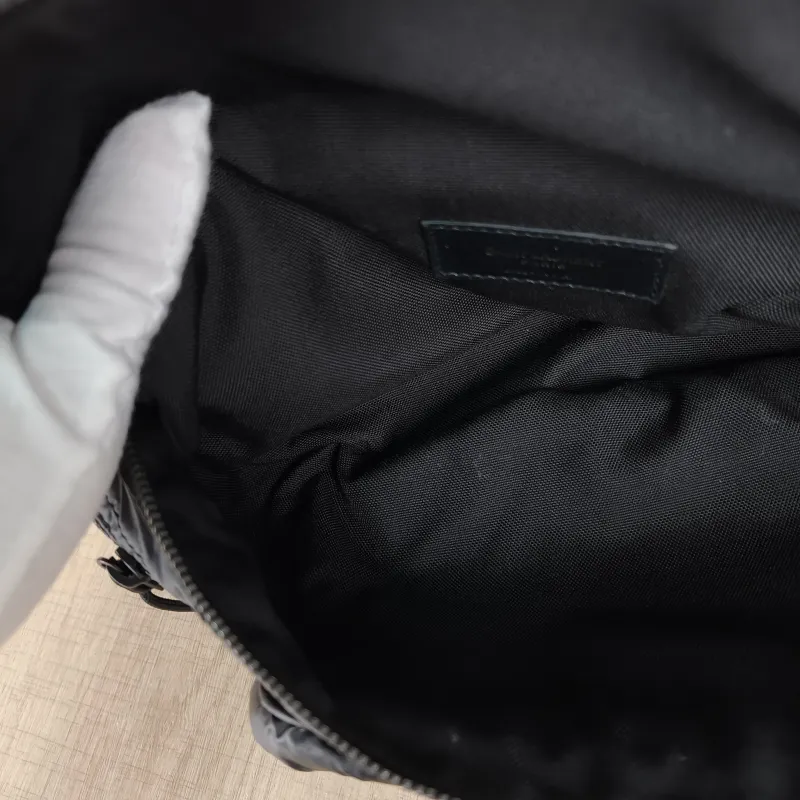 SAINT LAURENT Belt Bag NUXX Black Nylon One Size25 × 9 × 17 cm — detail view 5 of 9