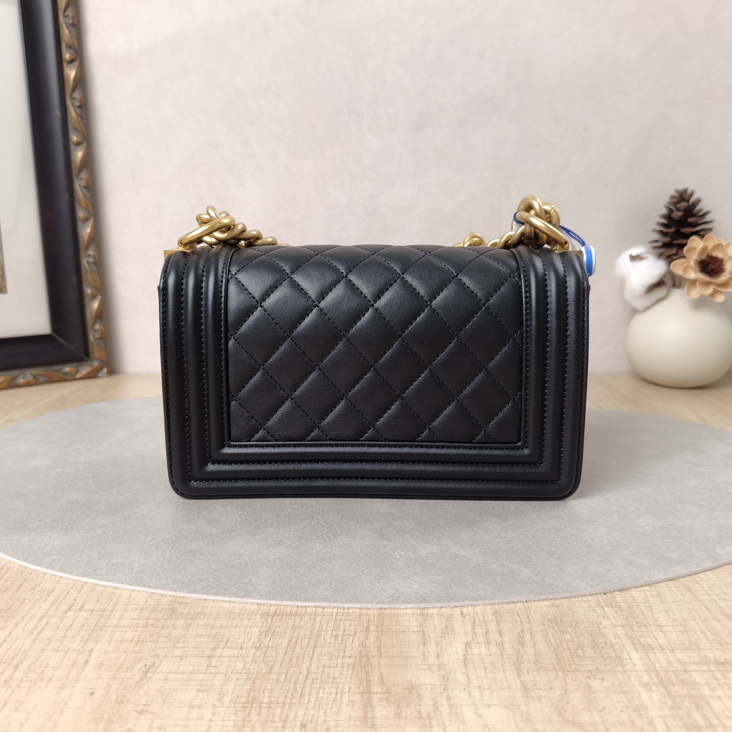 Chanel Crossbody Bag Le BoyBlack Calfskin Small20.5 × 8.5 × 12 cm — cover view 8 of 11