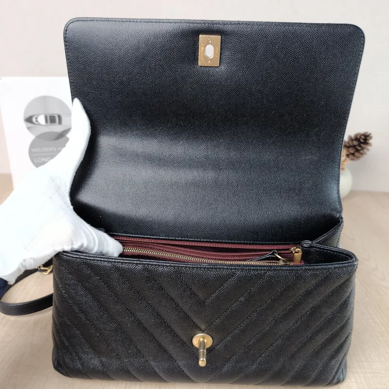 Chanel Top Handle Bag Coco Handle​ Black with Gold-Tone Hardware V Grained Calfskin Medium 29 × 12 × 18 cm 26 — detail view 11 of 15