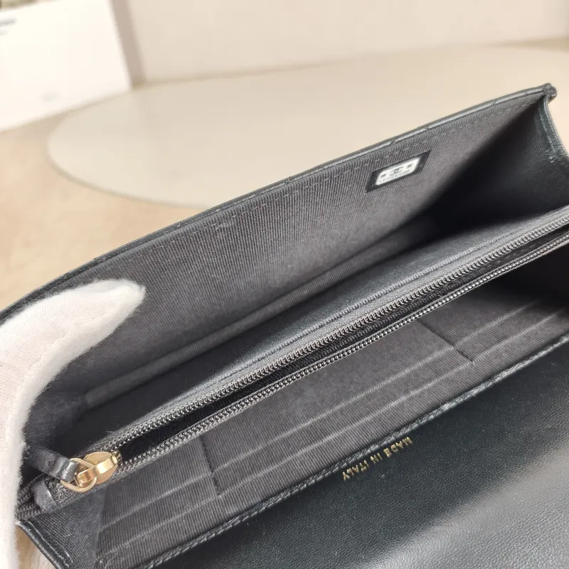 Chanel Crossbody Bag trendy cc woc Black Lambskin Mini 19.2 × 3.5 × 12.3 cm — detail view 8 of 11