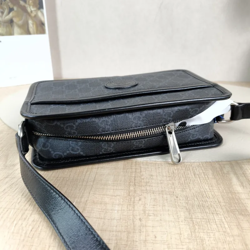 GUCCI Crossbody Bag GG Retro Collection Camera Bag Black PV Cmini22.5 × 7 × 14 cm — detail view 6 of 12